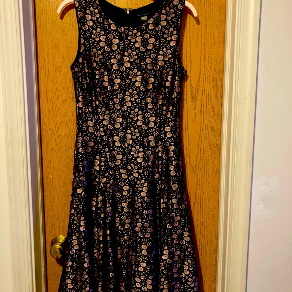 Tommy Hilfiger dress size 4 worn once.